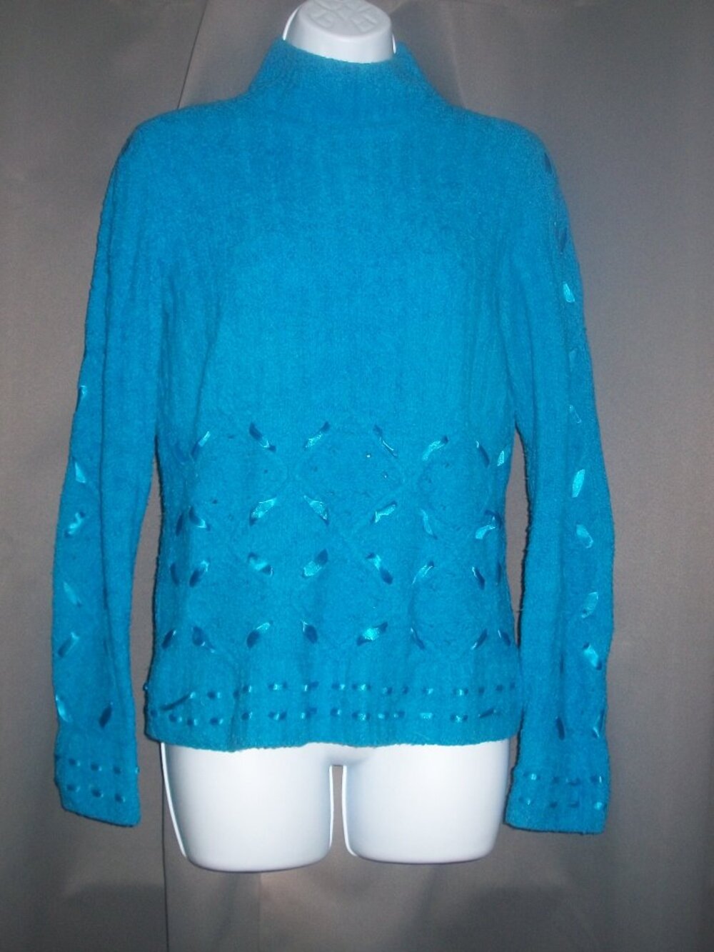 womens chenille mock turtleneck sweater. ribbon detail.size small
